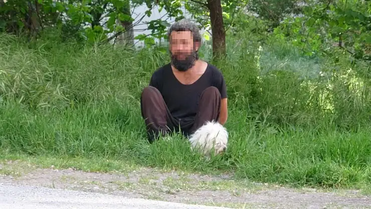 Annesinin cesediyle 2 hafta yaşadı, 'Uyuyor' dedi