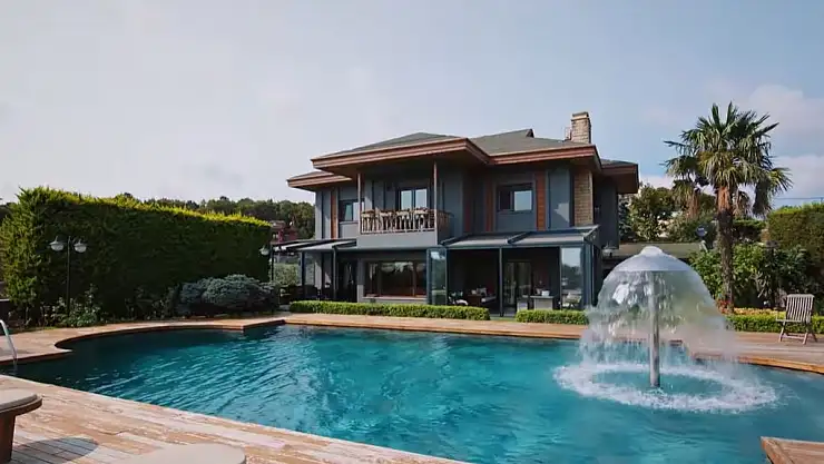 Aşk ve Umut 219.Bölüm Son Bölüm İzle 14 Aralık Perşembe