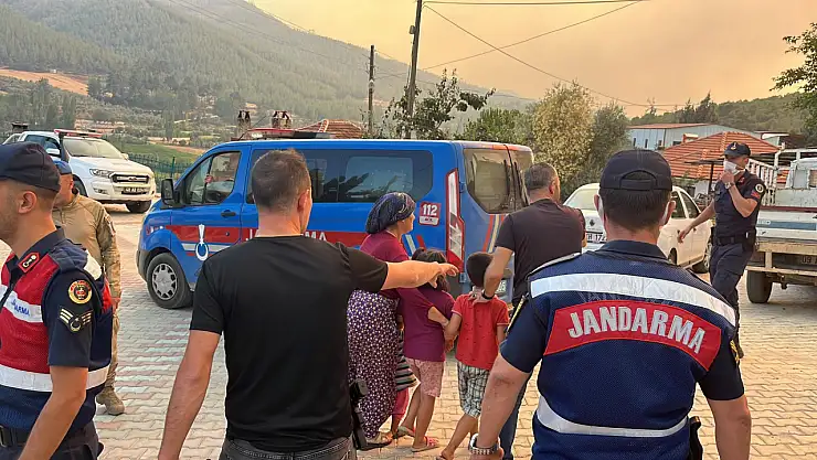 Aydın'daki Orman Yangını Merkeze Yayıldı! İnsanlar Tahliye Edildi