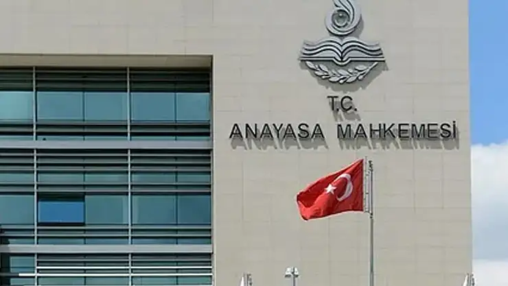 AYM Üyesi Kenan Yaşar'dan Yargıtay Kararına Olay Gönderme