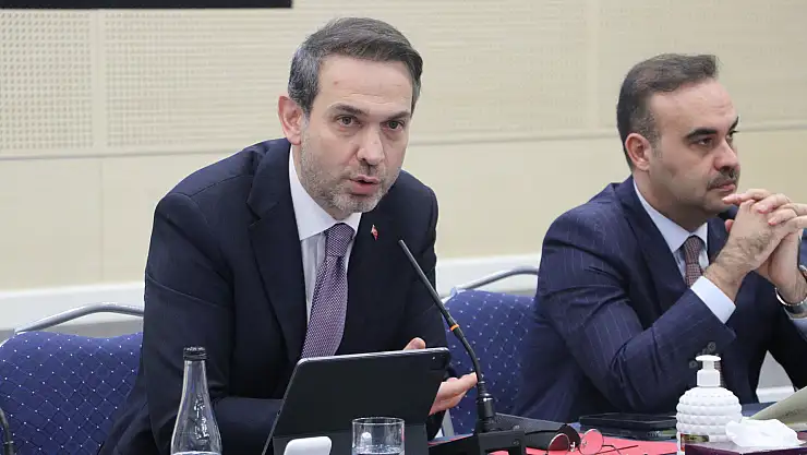 Bakan Bayraktar: Cari açığı ülkemizin gündeminden çıkarmayı hedefliyoruz