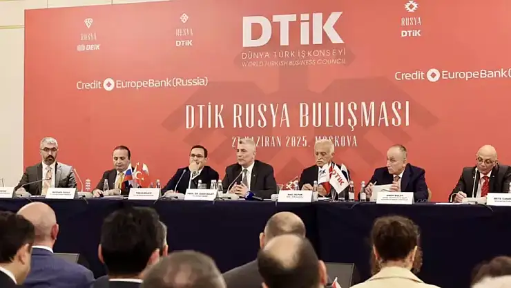 Bakan Bolat, Rusya'da Türk İş İnsanları İle Bir Araya Geldi