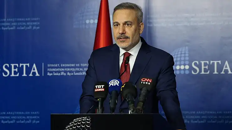 Bakan Fidan'dan YPG'ye Net Uyarı Silahlı Unsurlar Suriye Ordusuna Bağlanmalı