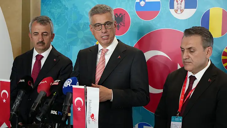 Bakan Memişoğlu Depremden Dolayı Şu Anda Hastanelerimizde 32 Yaralımız Var, Durumları İyi