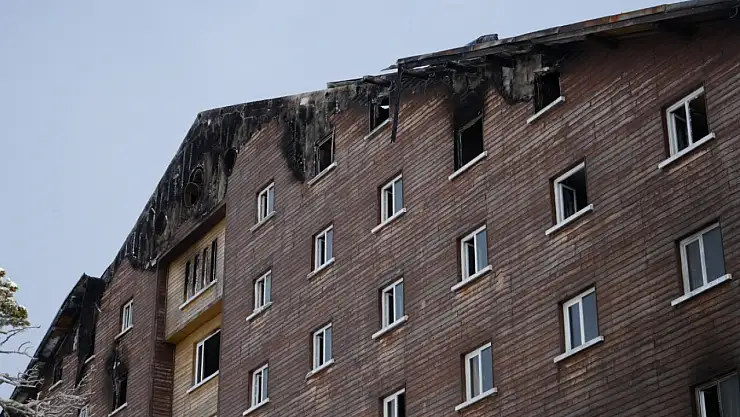 Bakan Tunç: 'Otel yangınına Uzman Akademisyenlerden Oluşan Bilirkişi Heyeti Görevlendirildi'