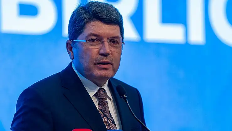 Bakan Tunç'tan çıplak arama açıklaması! Tutuklu gençler ne olacak?