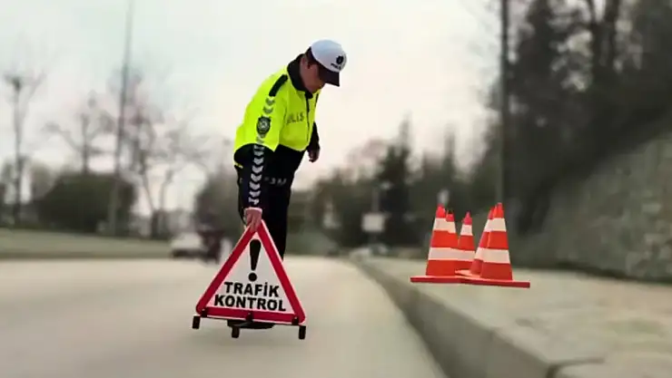 Bakan Yerlikaya Bayram Tatilinin 3'üncü Gününün Trafik Kazası Bilançosunu Açıkladı