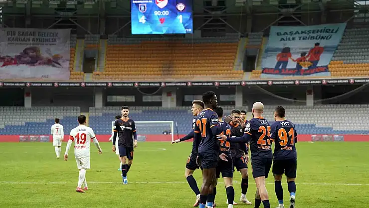 Başakşehir, Çorum FK'yı 4-1 Mağlup Etti!