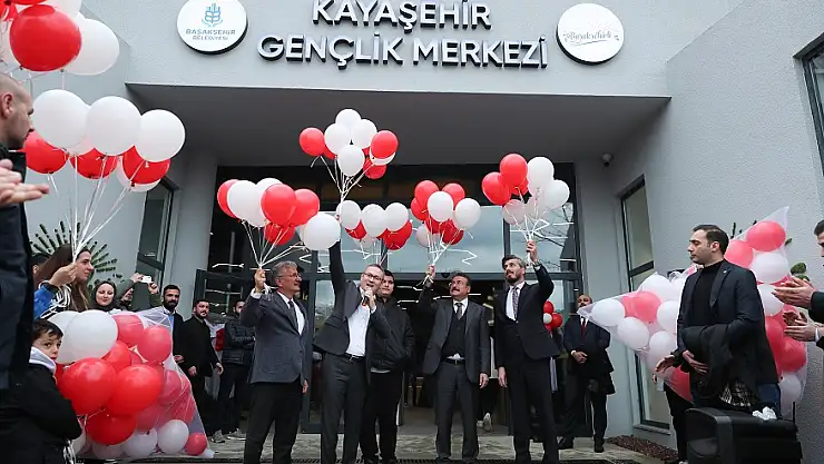 Başakşehir'de Kayaşehir Gençlik Merkezi açıldı