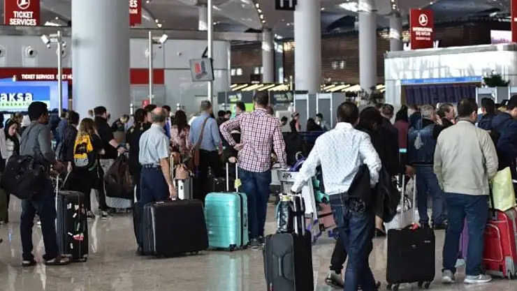 Bayram'da Türkiye Yer Değiştirecek 35 Milyon Kişi Seyahate Çıkıyor