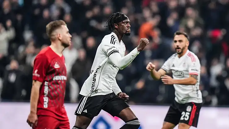 Beşiktaş'tan Evinde Kritik Kayıp 4 Gollü Maçta Puanlar Paylaşıldı