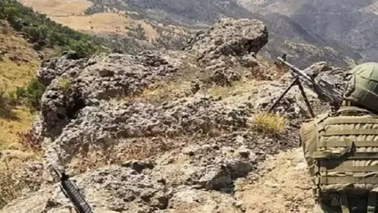 Biri Gri Kodla Aranan 2 Terörist Etkisiz Hale Getirildi