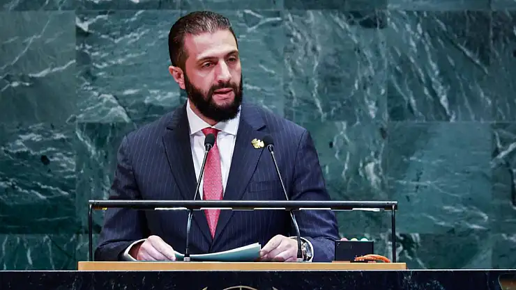 BM Güvenlik Konseyi, Suriye Devlet Başkanı Eş-Şara'ya yönelik yaptırımları kaldırdı