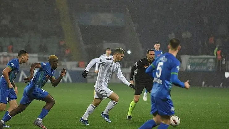 Çaykur Rizespor Maçında İlginç Not Kağıdı!