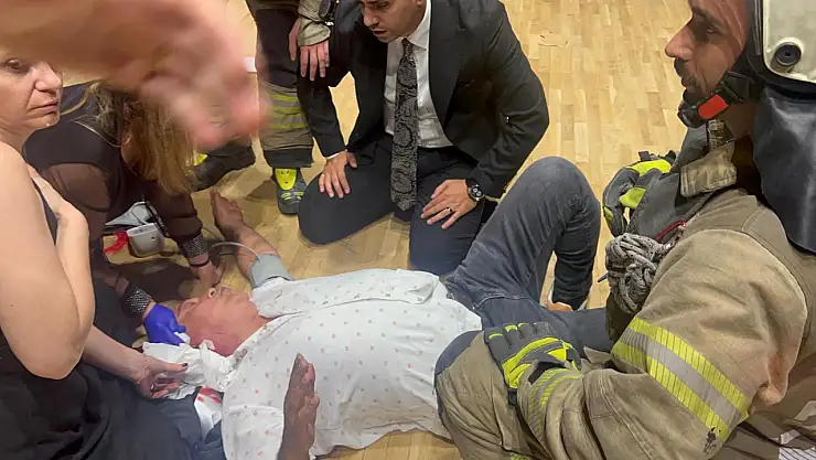 Cemal Reşit Rey Konser Salonu'nda Dev Ekran İnsanların Üzerine Devrildi