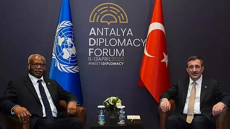 Cevdet Yılmaz, BM 79'uncu Genel Kurul Başkanı Yang ile bir araya geldi