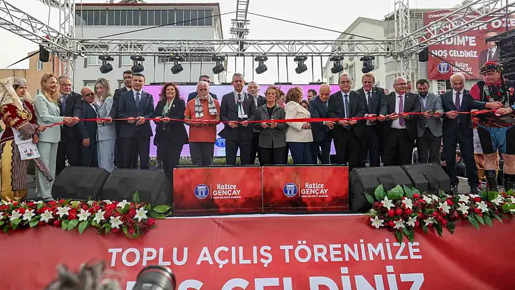 CHP Genel Başkanı Özel, Didim'de toplu açılış törenine katıldı