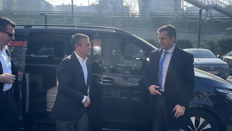 CHP Genel Başkanı Özgür Özel, Olağanüstü Parti Meclisi Toplantısı'na katıldı