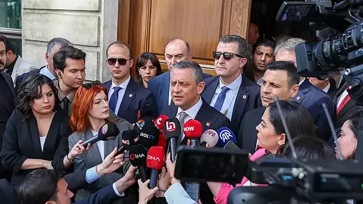 CHP Genel Başkanı Özgür Özel, TÜSİAD Ziyaretinin Ardından Gazetecilerin Sorularını Cevapladı