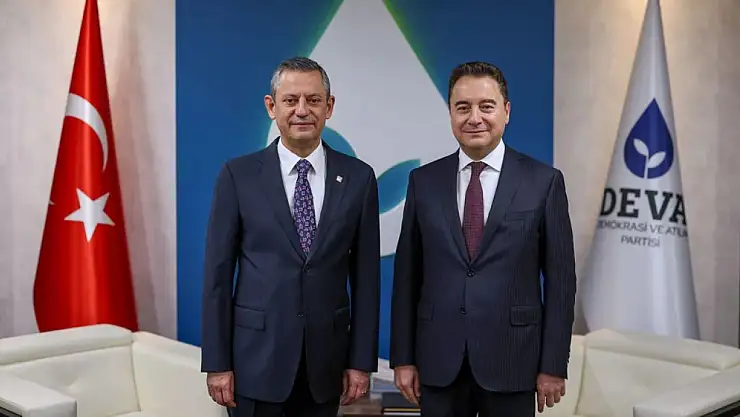 CHP Lideri Özel, DEVA Partisi'ni ve Babacan'ı ziyaret etti! Kritik adaylık açıklaması