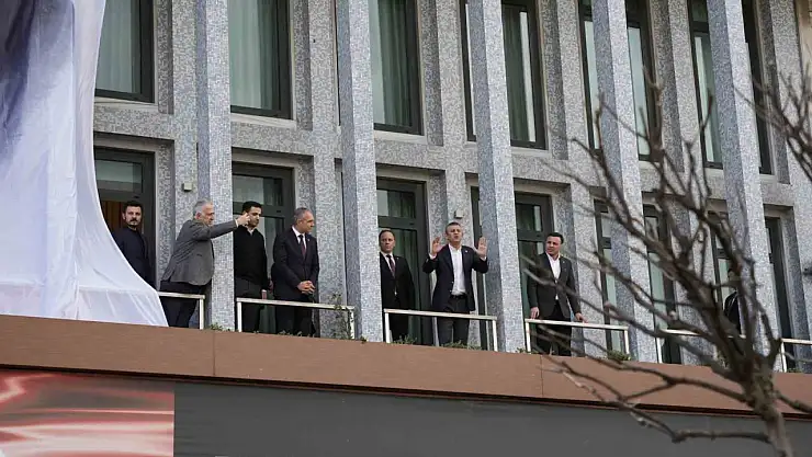 CHP Lideri Özgür Özel İmamoğlu Çıkana Kadar İBB'de Olacağız