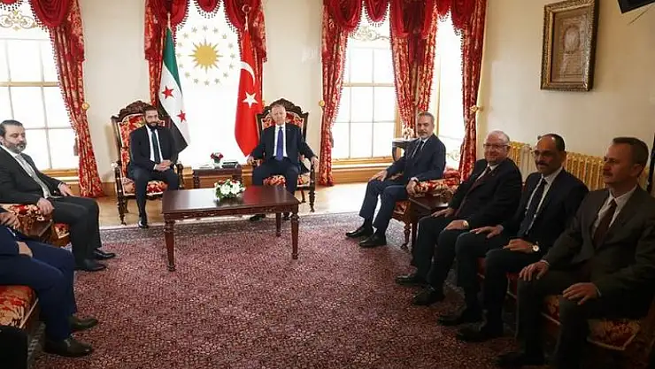 Cumhurbaşkanı Erdoğan, Ahmet Şara'yı Dolmabahçe'de kabul etti! İşte görüşmenin detayları