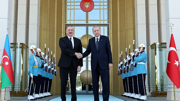 Cumhurbaşkanı Erdoğan, Azerbaycan Cumhurbaşkanı Aliyev İle Görüştü