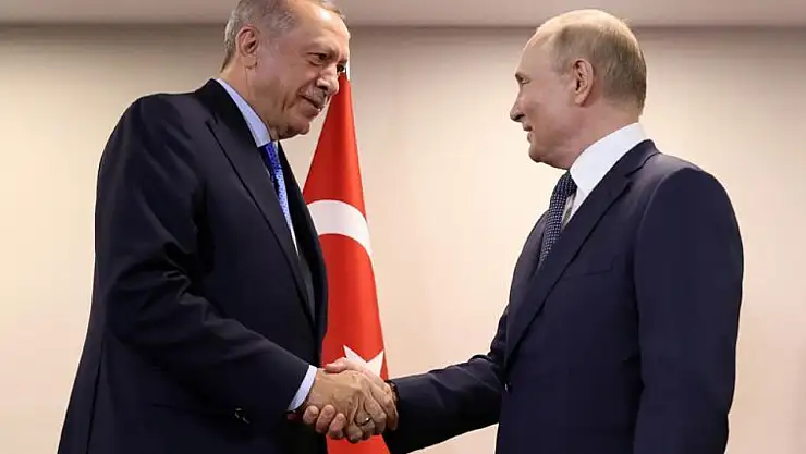 Cumhurbaşkanı Erdoğan'dan Rusya Devlet Başkanı Putin'e: 'Barış müzakerelerine İstanbul'da ev sahipliği yapmaya hazırız'