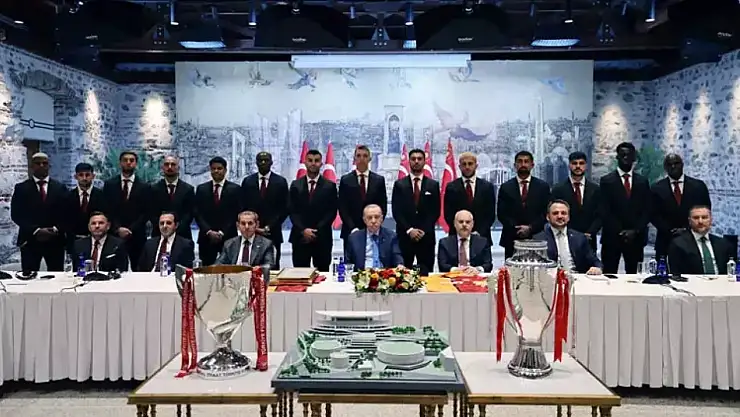 Cumhurbaşkanı Erdoğan, Şampiyon Galatasaray'ı Kabul Etti