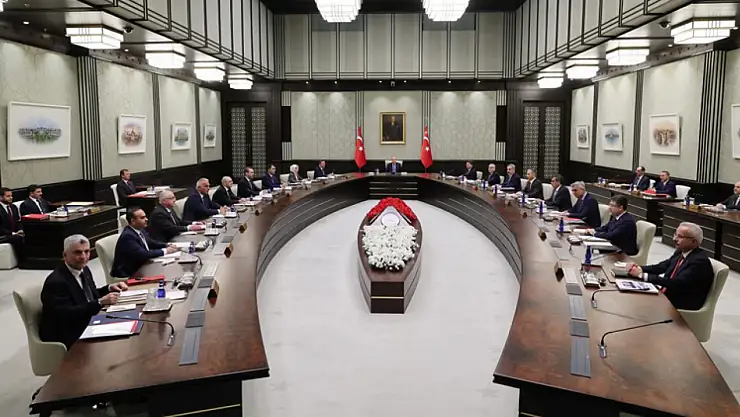 Cumhurbaşkanlığı Kabinesi toplandı! Toplantıda hangi konular konuşulacak?