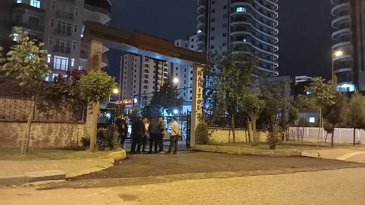 Damat Dehşeti! Kayınpederini Öldürdü, Eşi ve Kayınvalidesini Yaraladı