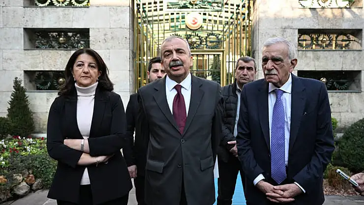 DEM Parti İmralı Heyeti'nin Bakan Tunç'la yapacağı görüşme ertelendi