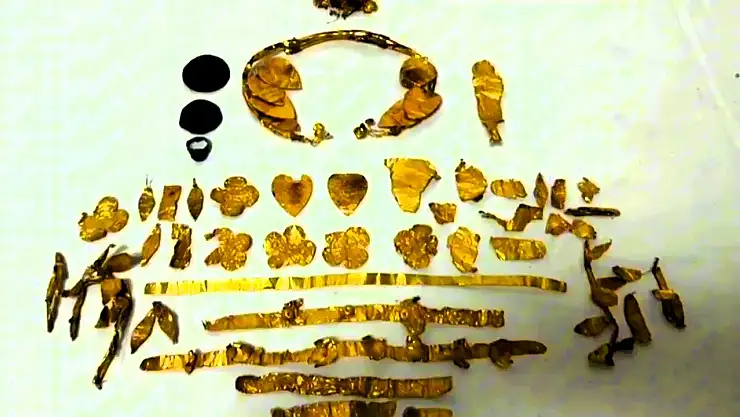 Denizli'de 2 bin yıllık kral tacını çaldı! Eseri satmaya çalıştı