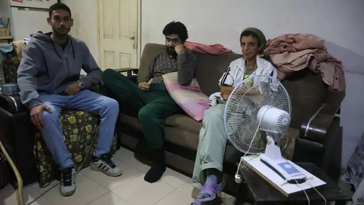 Depremin ardından eve kapandı! Annesi deprem öncesini anlattı