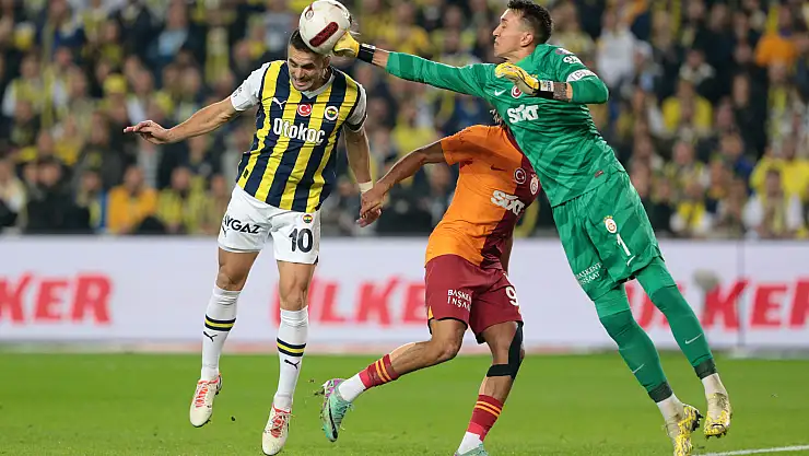 Dev Derbinin İlk Yarısından Gol Sesi Çıkmadı Fenerbahçe: 0 - Galatasaray: 0 (ilk yarı)