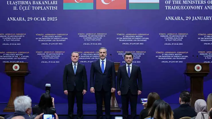 Dışişleri Bakanı Hakan Fidan, Türkiye, Azerbaycan, Özbekistan Üçlü Toplantısında