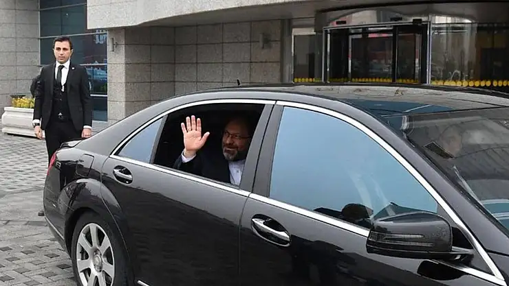 Diyanet İşeri Başkanı Ali Erbaş: 'Lüks ve israfın sergilendiği iftar sofraları kurmayalım'