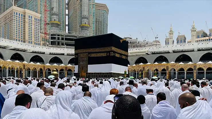 Diyanet Kural Dışı Hac İbadeti Yapanların Ceza Alacağını Duyurdu