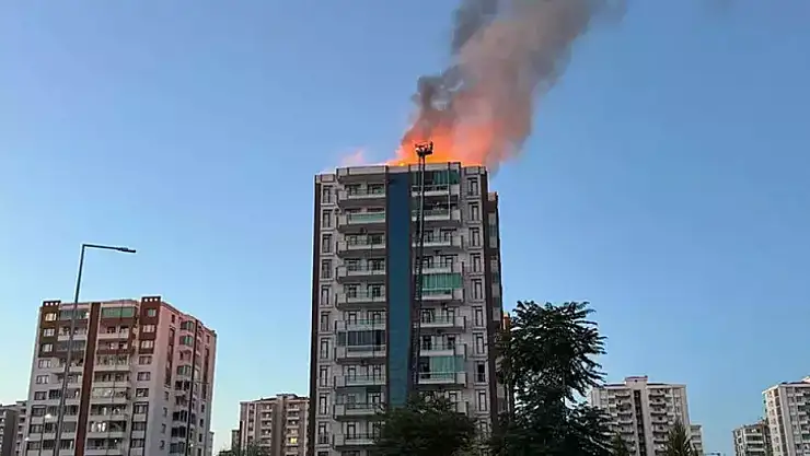 Diyarbakır'da 13 katlı apartmanda yangın paniği 2'si çocuk 3 ölü