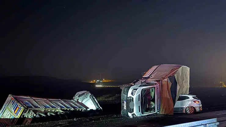 Diyarbakır'da zincirleme trafik kazası: 4 ölü, 13 yaralı!