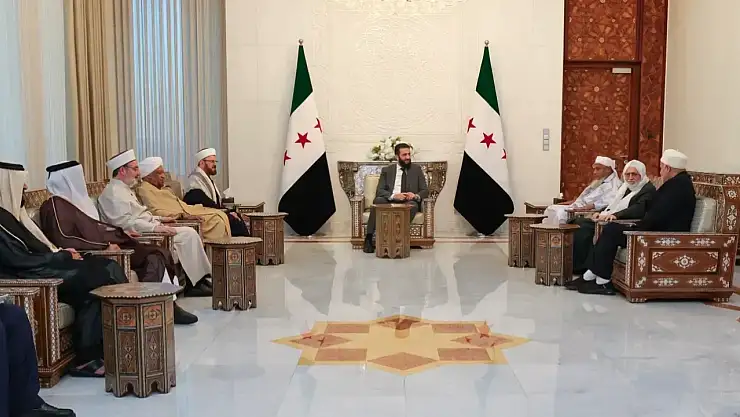 Dünya Alimler Birliği, Ahmed Şara'yı Ziyaret Etti