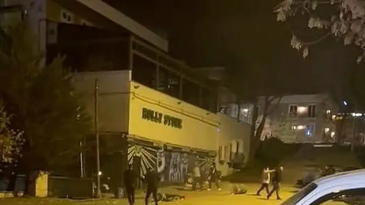 Eğlence kulübünün önünde pompalı tüfekli çatışma