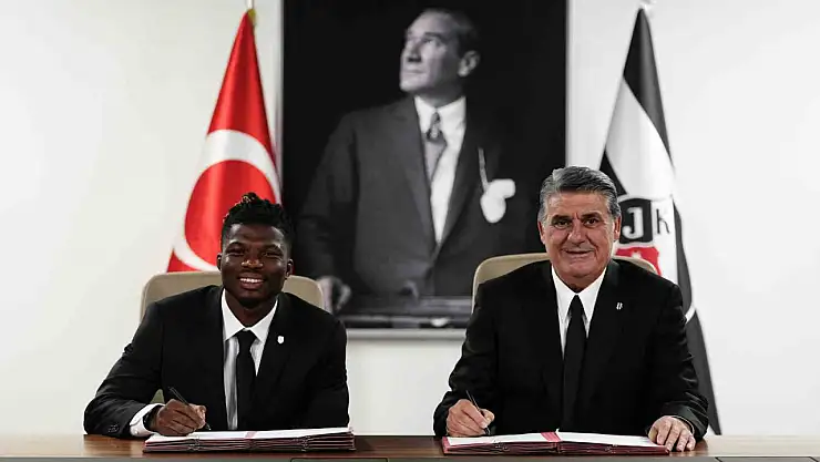 El Bilal Toure, resmen Beşiktaş'ta