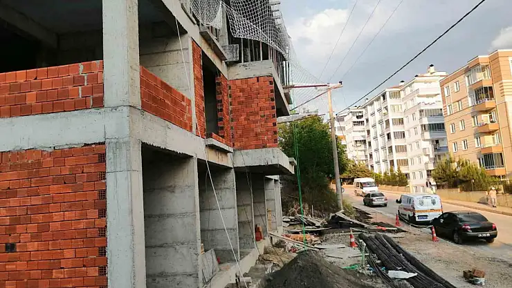 Elektrik akımına kapılan işçi hayatını kaybetti