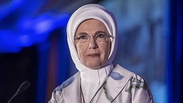 Emine Erdoğan Alev Alatlı'yı andı