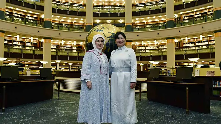 Emine Erdoğan, Moğolistan Cumhurbaşkanı'nın eşi Luvsandorj ile bir araya geldi