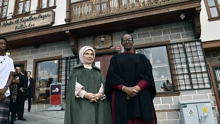 Emine Erdoğan, Ruanda Cumhurbaşkanı'nın eşi Jeannette Kagame ile bir araya geldi
