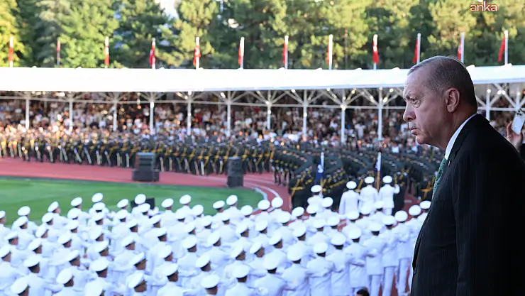 Erdoğan, MSÜ'den Mezun Olan Teğmenlere Hitap Etti