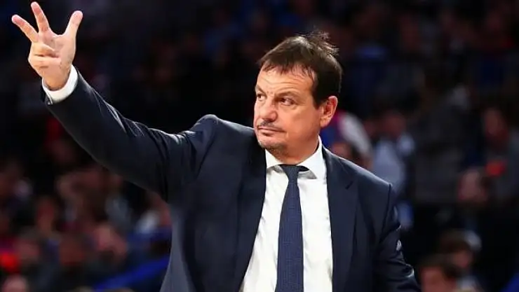 Ergin Ataman'dan Pankart Açıklaması!