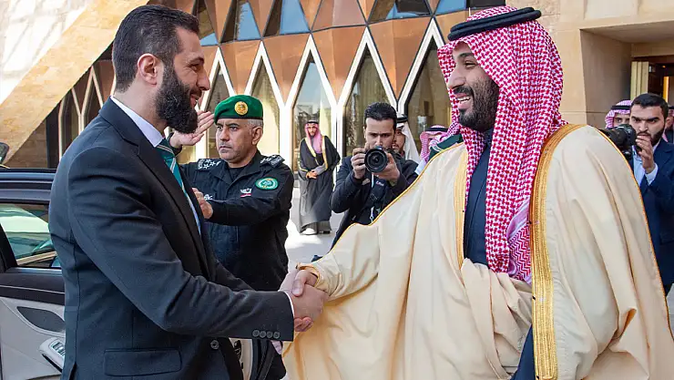 Eş-Şara: 'Suriye'nin Geleceğini İnşa Etme Konusunda Samimi Destek Arzusunu Hissettik'